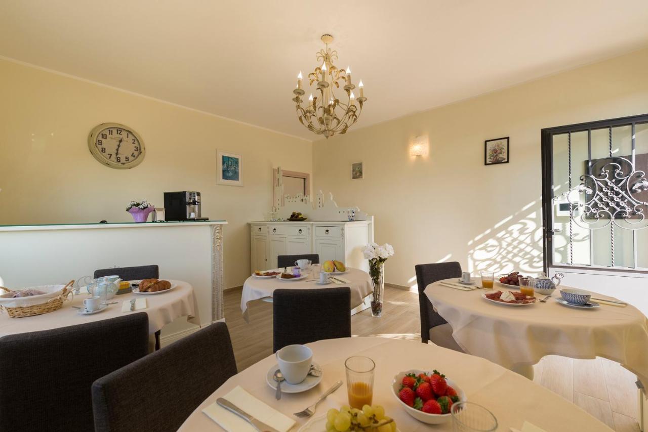 سينالونغا Podere Abbazia B&B المظهر الخارجي الصورة
